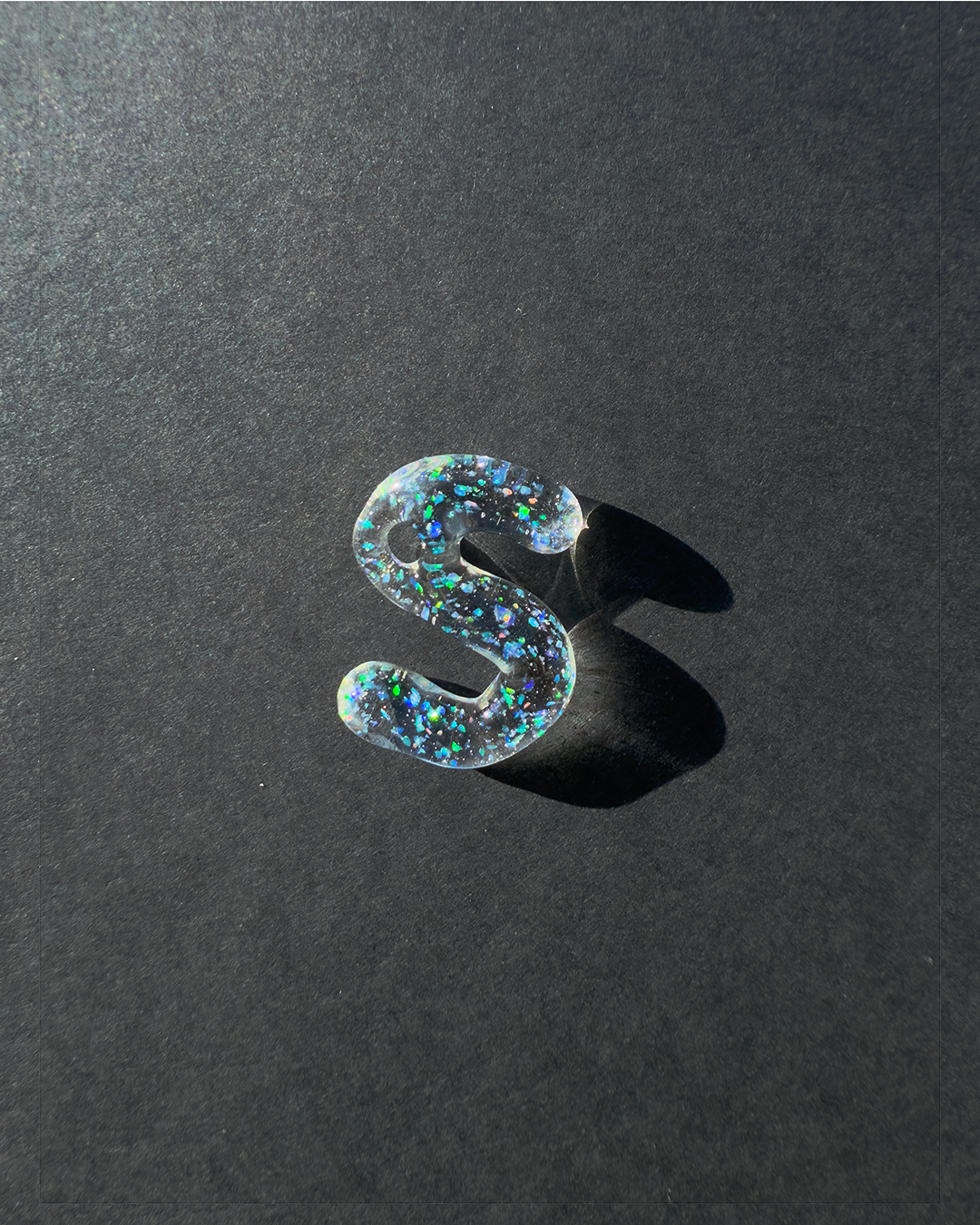 Inicial Crushed Stardust